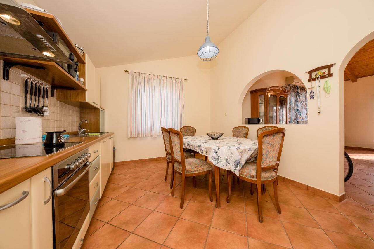 ראב Nikolina Rab Apartments מראה חיצוני תמונה